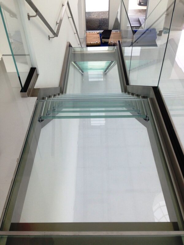 STRUCTURAL GLASS FLOOR - Image 4